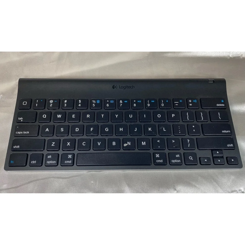 Logitech Y-R0034 Bluetooth Wireless Standard Tablet Keyboard for iPad WORKING